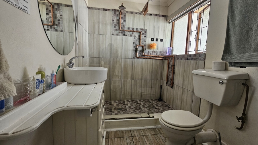2 Bedroom Property for Sale in Paradise Beach Eastern Cape